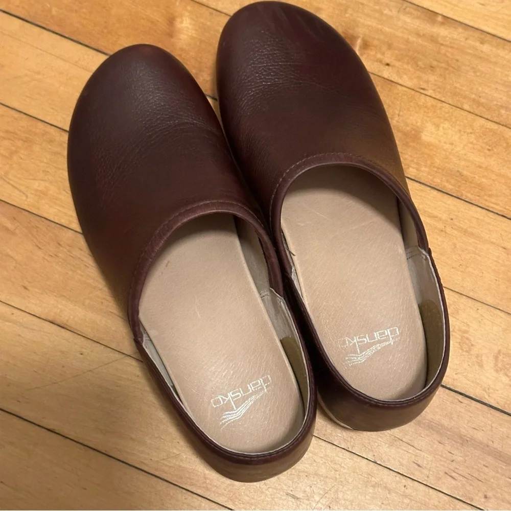 Dansko Brenna Cordovan Milled Leather Clog - Picture 12 of 12